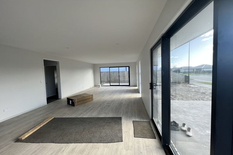 Photo of property in 58 Whitburn Avenue, Halswell, Christchurch, 8025