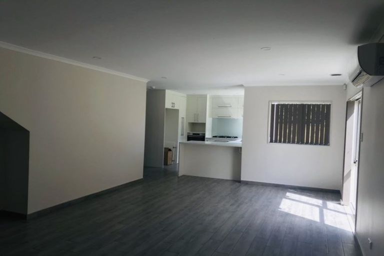 Photo of property in 77a Puhinui Road, Papatoetoe, Auckland, 2104