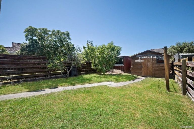 Photo of property in 2/957a Beach Road, Torbay, Auckland, 0630