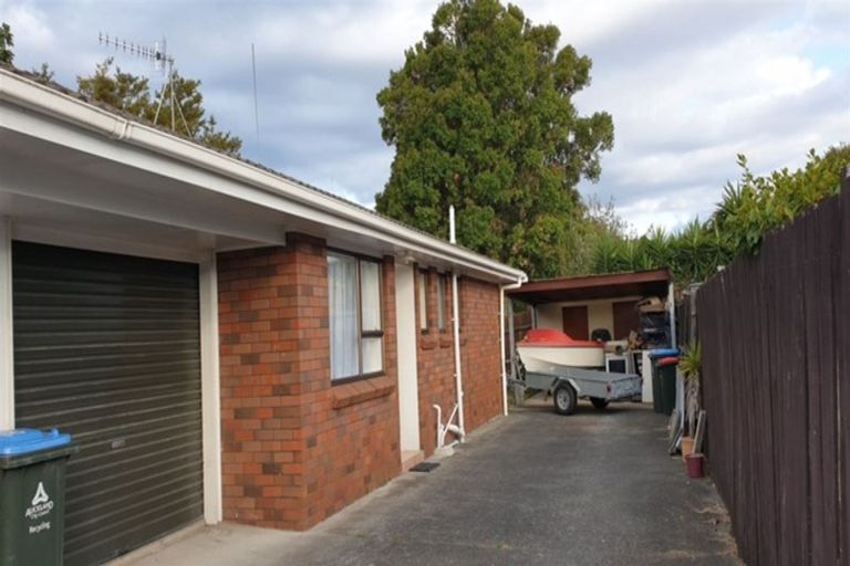 Photo of property in 27 Harris Road, Mount Wellington, Auckland, 1051