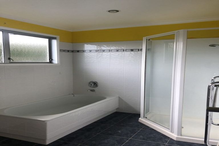 Photo of property in 59 Mcfadzean Drive, Blockhouse Bay, Auckland, 0600