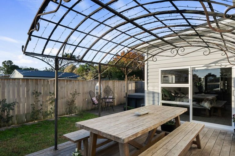 Photo of property in 15b Winton Street, Paraparaumu Beach, Paraparaumu, 5032