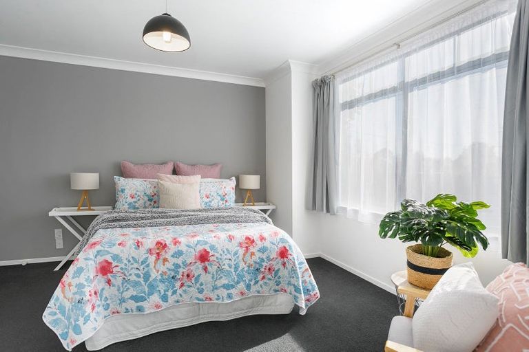 Photo of property in 52 Byron Street, Leamington, Cambridge, 3432