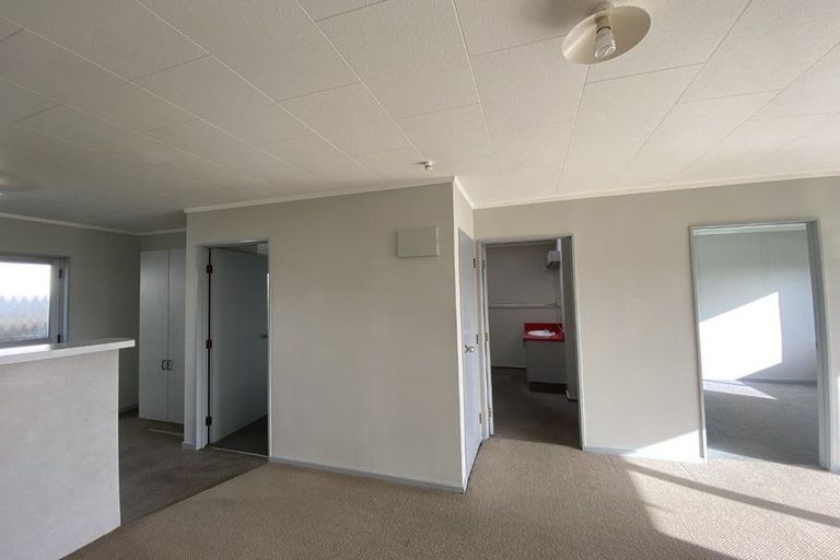 Photo of property in 4 Euclid Street, Vogeltown, New Plymouth, 4310