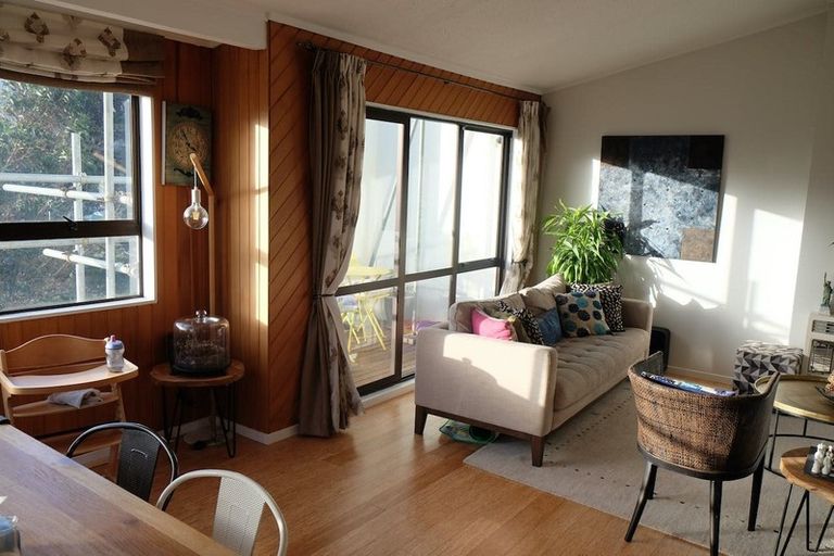 Photo of property in 132 Wadestown Road, Wadestown, Wellington, 6012