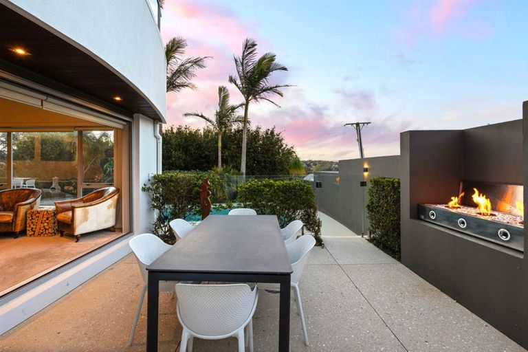 Photo of property in 151 Pah Road, Cockle Bay, Auckland, 2014