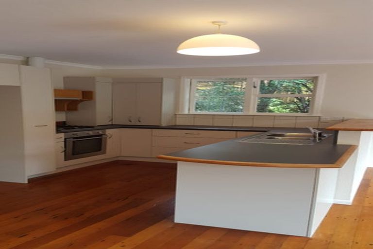 Photo of property in 5 Fawcett Road, Laingholm, Auckland, 0604