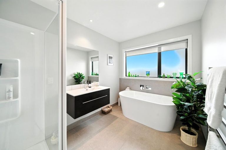 Photo of property in 2 Carnachan Street, Cambridge, 3434