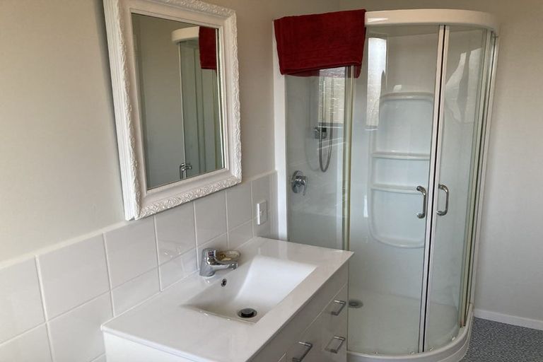 Photo of property in 84b Jeffreys Road, Fendalton, Christchurch, 8052