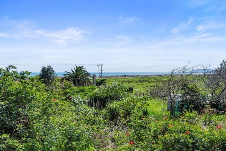 Photo of property in 8933 State Highway 35, Waihau Bay, Opotiki, 3199
