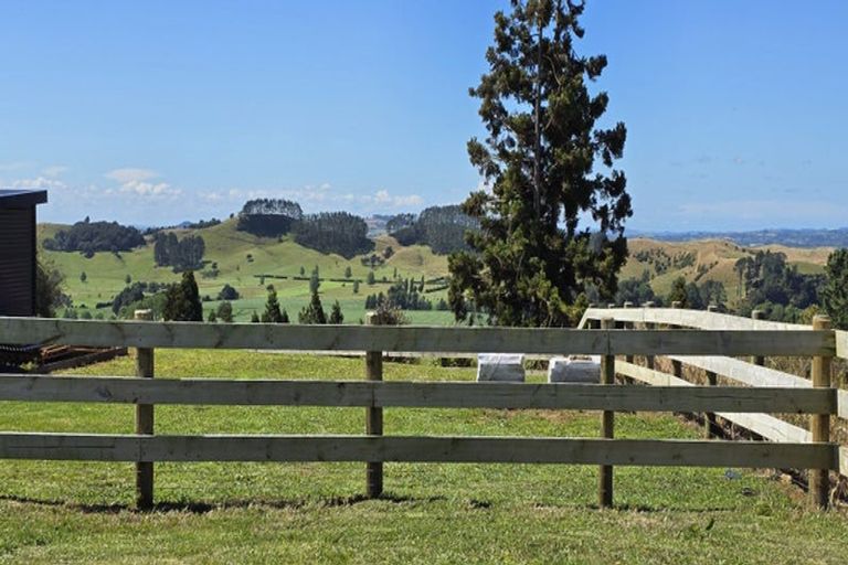 Photo of property in 18 Kaipo Heights Drive, Onewhero, 2697