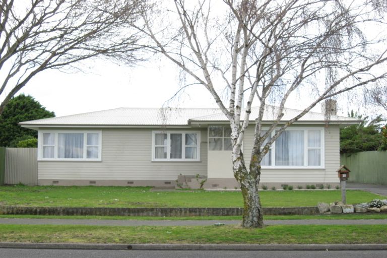 Photo of property in 18 Allen Berry Avenue, Pirimai, Napier, 4112