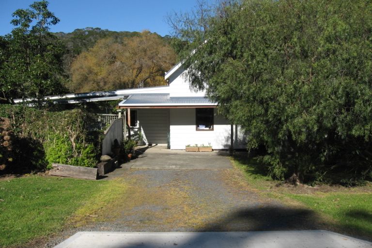 Photo of property in 29 Florance Avenue, Russell, 0202