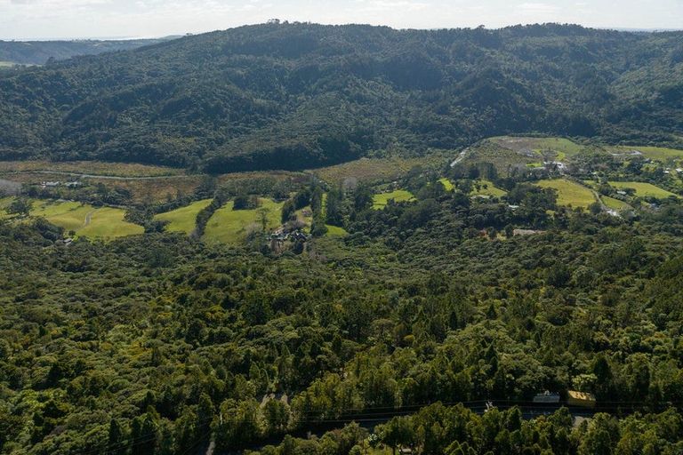 Photo of property in 15 Te Aute Ridge Road, Waitakere, Auckland, 0781