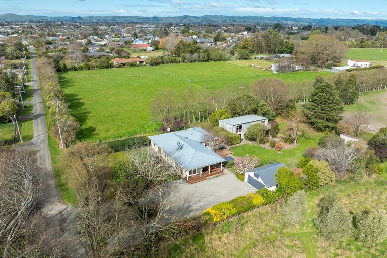 Photo of property in 35 Green Lane Road, Masterton, 5810