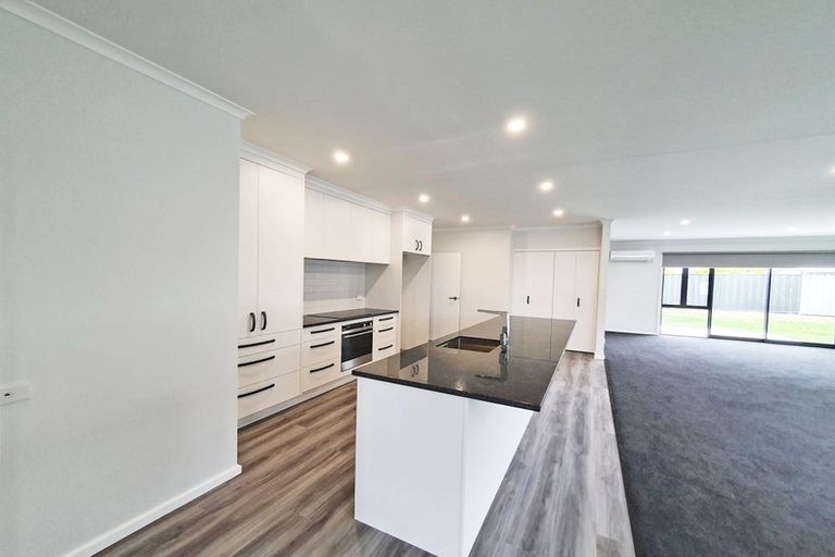 Photo of property in 12 Gee Place, Taradale, Napier, 4112