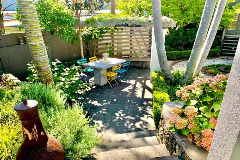 Photo of property in 26 Church Street, Devonport, Auckland, 0624