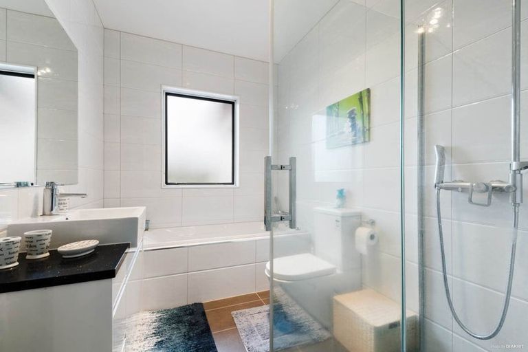 Photo of property in 43 Castlederg Drive, Flat Bush, Auckland, 2019