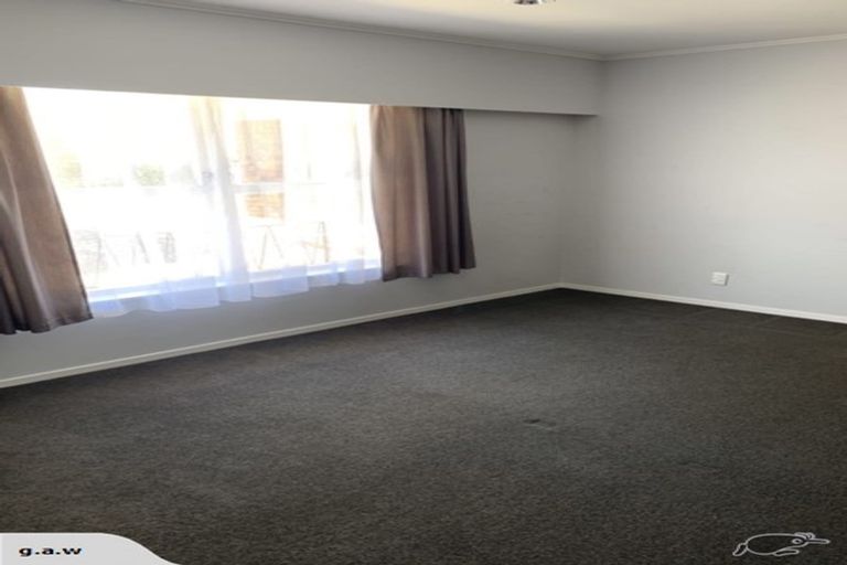 Photo of property in 1/111 Shakespeare Road, Milford, Auckland, 0620