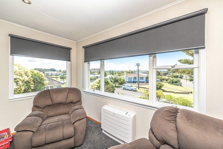 Photo of property in 24 Burns Street, Tawhero, Whanganui, 4501