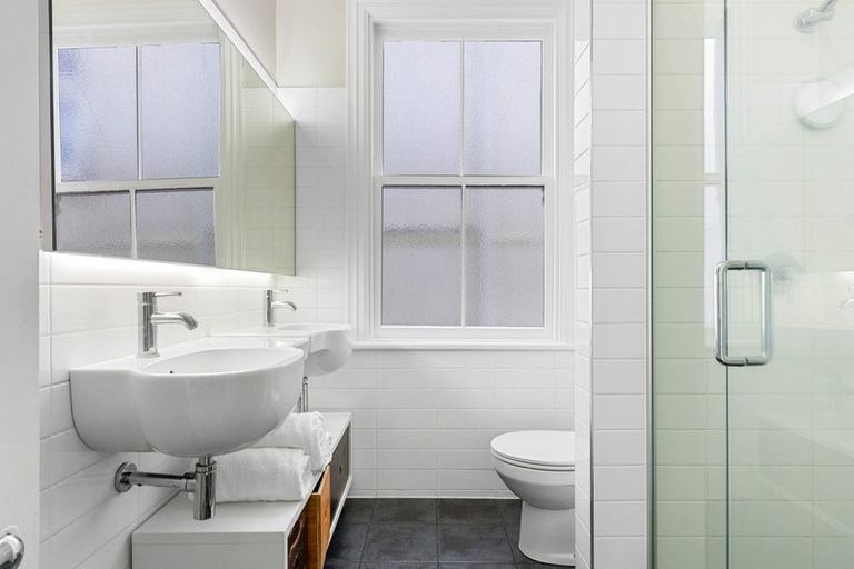 Photo of property in 26 Owen Street, Newtown, Wellington, 6021