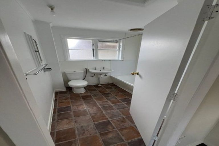 Photo of property in 22a Nogat Avenue, Papatoetoe, Auckland, 2024