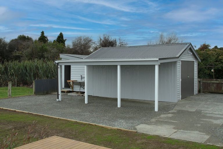 Photo of property in 8 Peace Street, Tuatapere, 9620