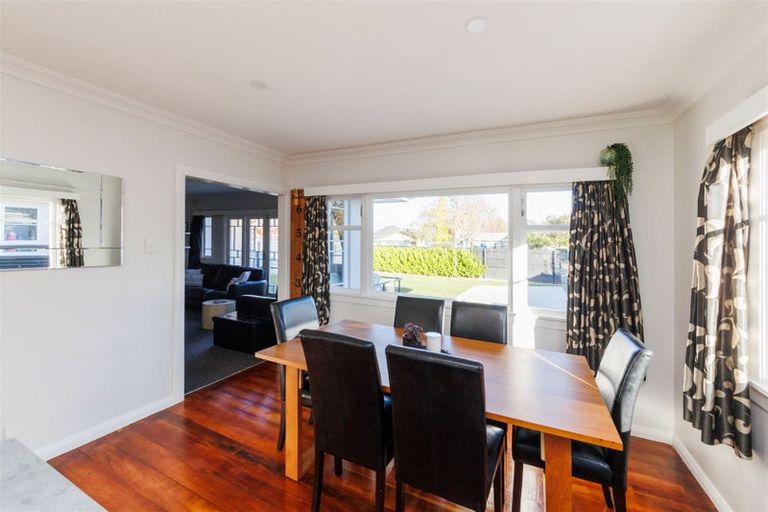 Photo of property in 41 Pahiatua Street, Hokowhitu, Palmerston North, 4410