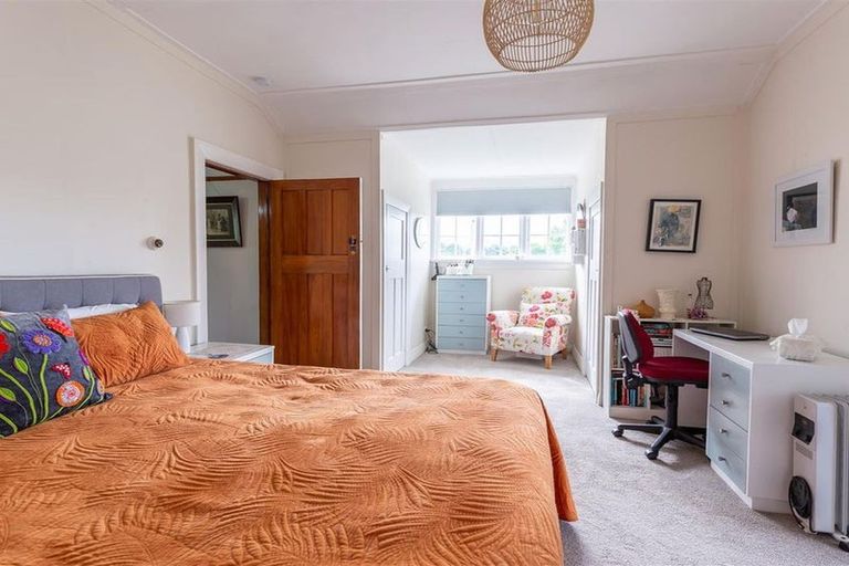 Photo of property in 17 Rhodes Street, Waimate, 7924