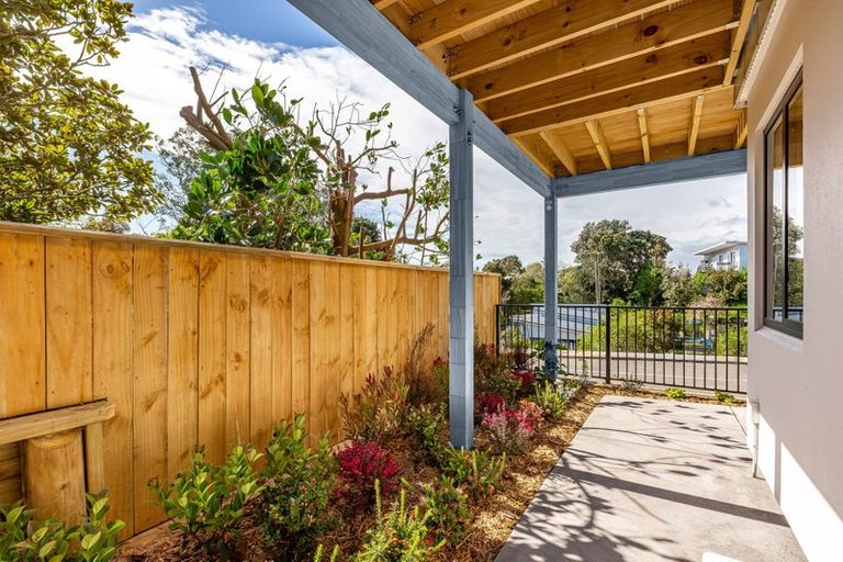 Photo of property in 115 Golf Road, Paraparaumu Beach, Paraparaumu, 5032