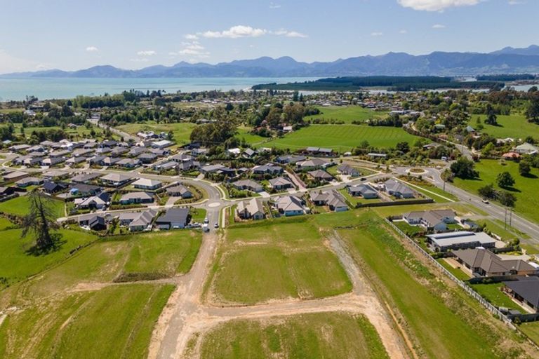 Photo of property in 1 Les Wakefield Road, Mapua, 7005