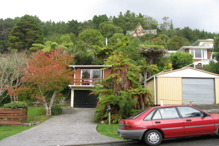 Photo of property in 134 Wyndham Road, Pinehaven, Upper Hutt, 5019