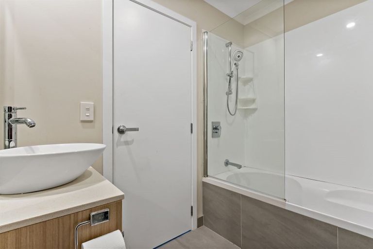 Photo of property in 36 Fernly Rise, Flat Bush, Auckland, 2019