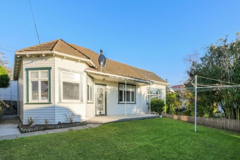 Photo of property in 215 Elgin Road, Balaclava, Dunedin, 9011