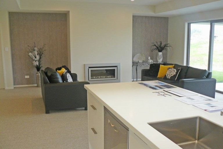 Photo of property in 5 Ashwood Lane, Bell Block, New Plymouth, 4312