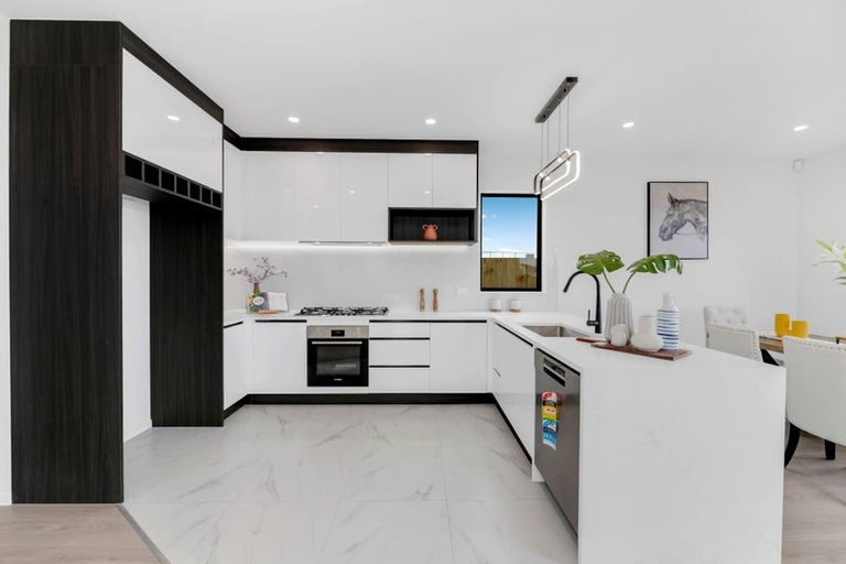 Photo of property in 12 Elevation Street, Flat Bush, Auckland, 2019