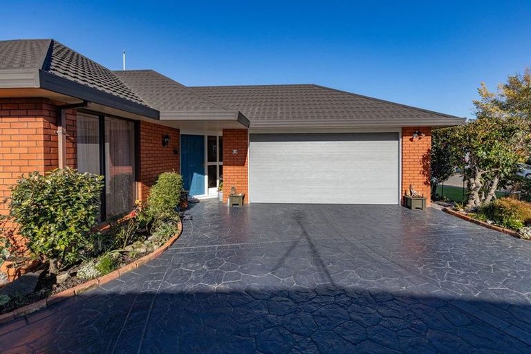 Photo of property in 19a Windsor Court, Rangiora, 7400