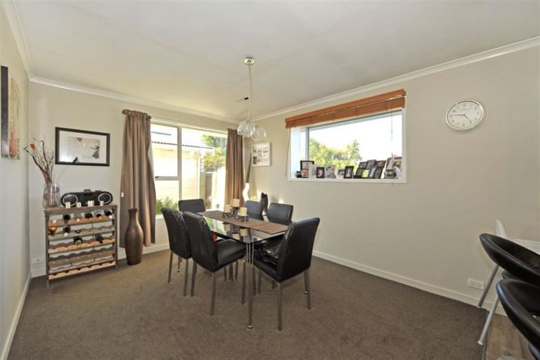 Photo of property in 1 Bidwell Place, Hillmorton, Christchurch, 8025