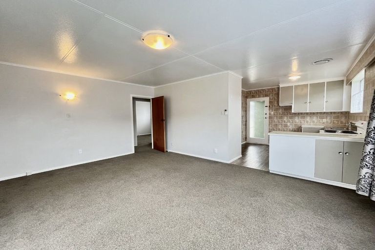 Photo of property in 63 Bledisloe Crescent, Wainuiomata, Lower Hutt, 5014