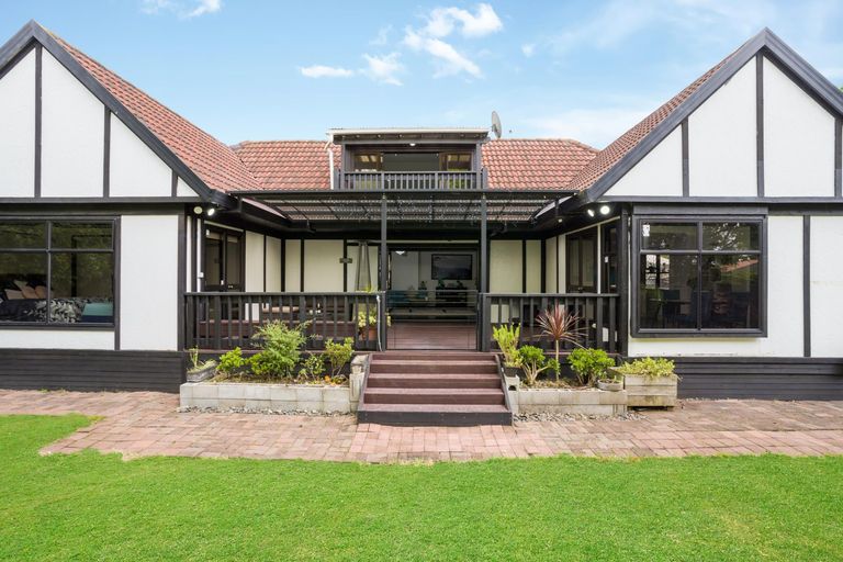 Photo of property in 6 Carnoustie Drive, Wattle Downs, Auckland, 2103