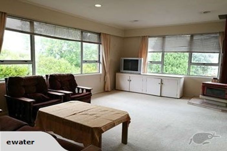 Photo of property in 63 Lynden Avenue, Hillcrest, Auckland, 0627