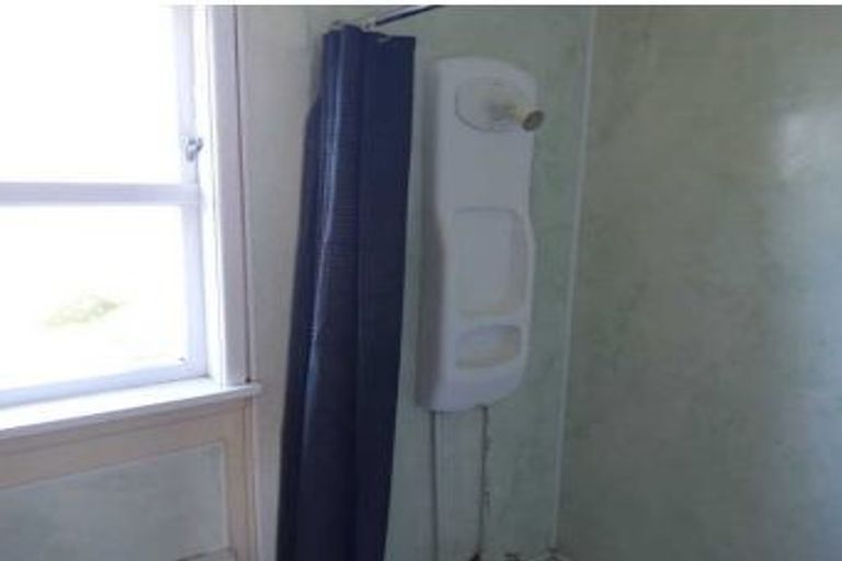 Photo of property in 3 Mark Perreau Place, Foxton, 4814