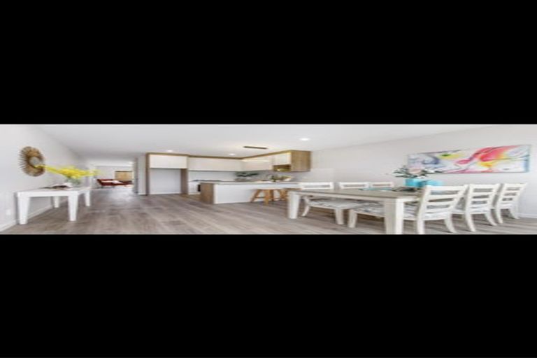 Photo of property in 17 Dinaric Lane, Westgate, 0814