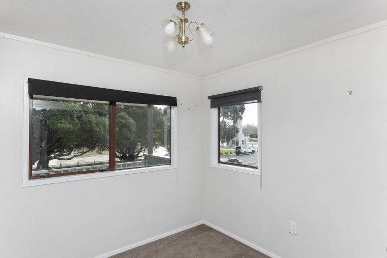 Photo of property in 65 Esplanade, Kaiti, Gisborne, 4010