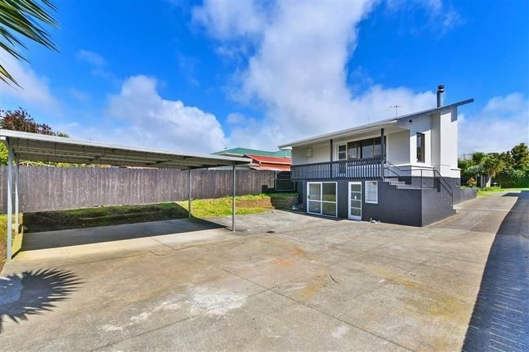 Photo of property in 52 Rosella Road, Mangere East, Auckland, 2024