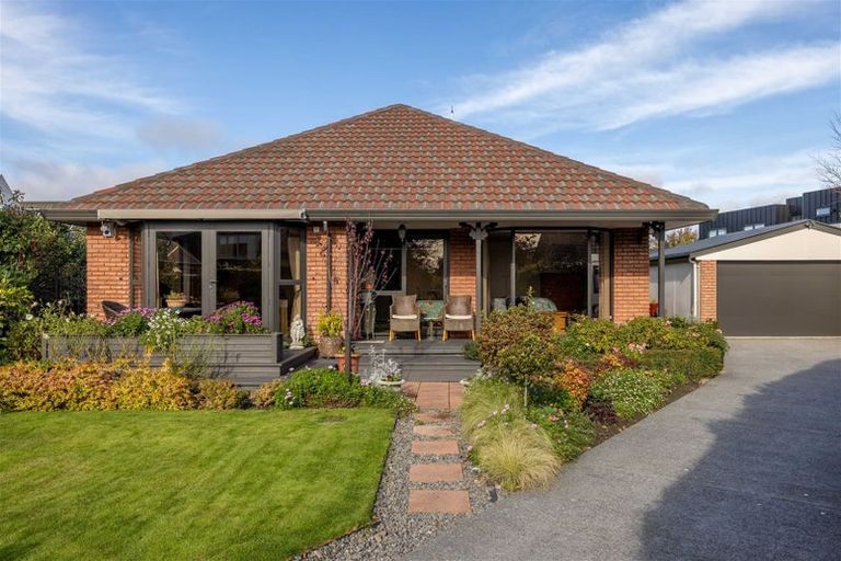 Photo of property in 84 Leinster Road, Merivale, Christchurch, 8014