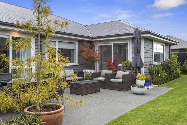 Photo of property in 104 Petries Road, Woodend, 7610