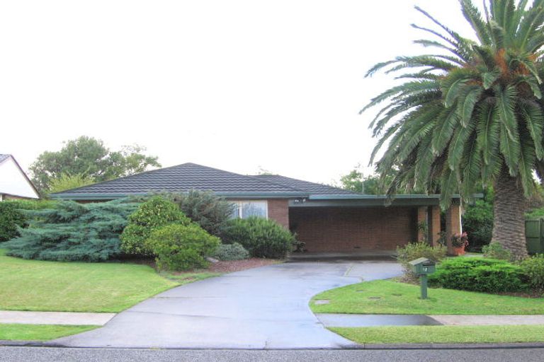 Photo of property in 12 Serrita Avenue, Sunnyhills, Auckland, 2010