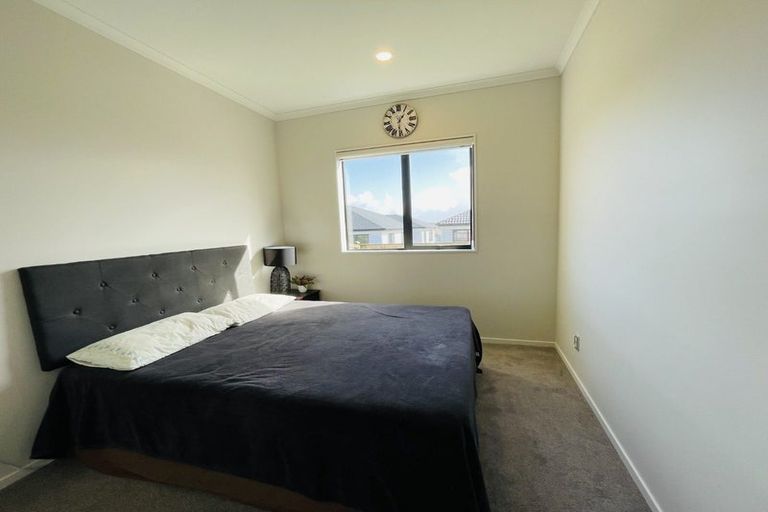 Photo of property in 3 Black Shed Road, Flat Bush, Auckland, 2019