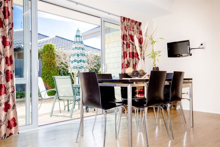 Photo of property in 64 Somerville Crescent, Aidanfield, Christchurch, 8025